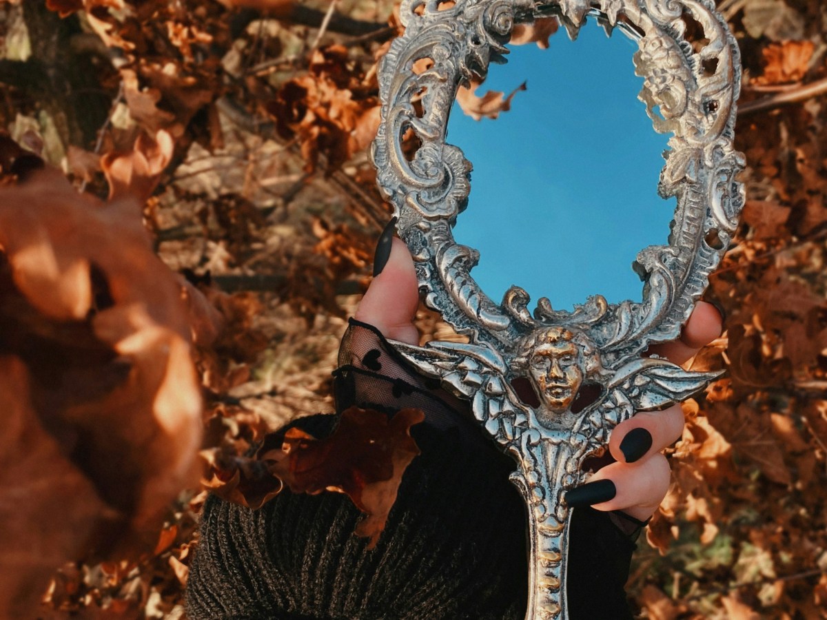 Le tarot, un miroir psychologique pour mieux se&nbsp;comprendre